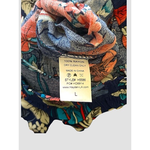 Hayden Los Angeles Floral Boho Waistband Front Tie Shorts Size Large Flowy NWT - Picture 5 of 5